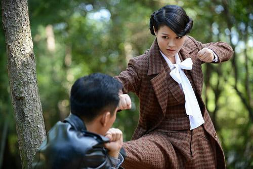 与狼共舞梁海棠刺杀陆上将(与狼共舞2梁海棠真实身份揭秘)