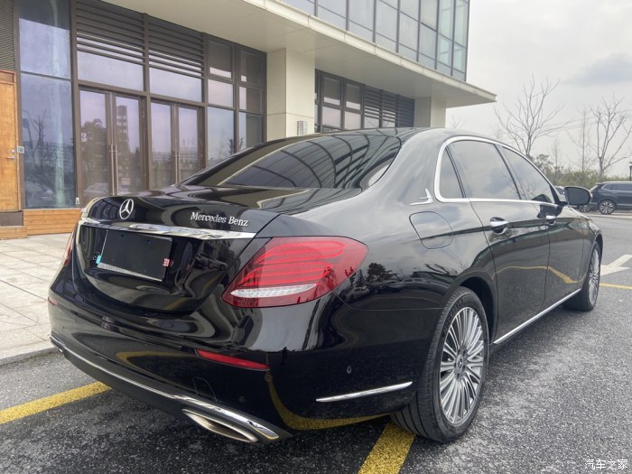 E300(e300奔驰价格及图片)