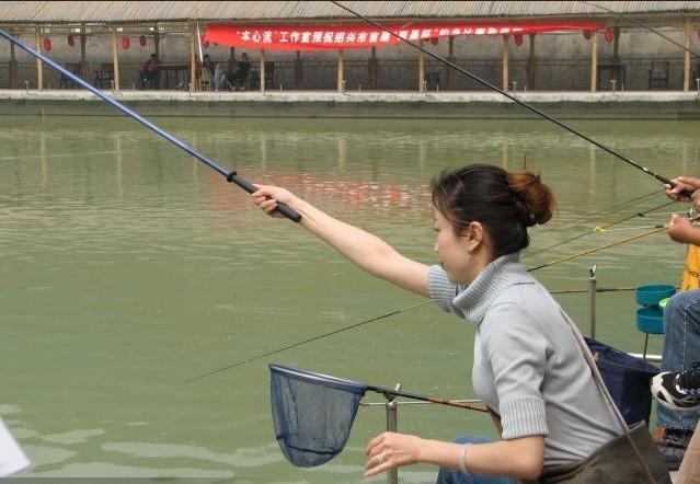喜欢钓鱼的年轻人性格怎么样(喜欢钓鱼的年轻男人的性格是怎样的)