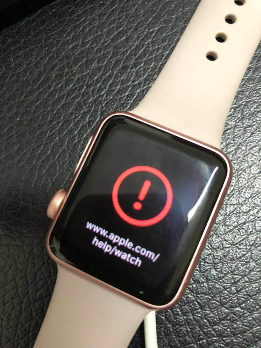 applewatch充电开不了机,iphone watch充电开不了机?